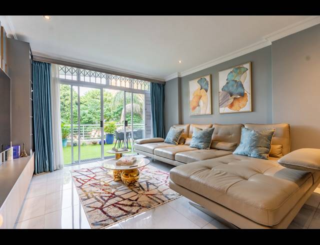 3 BEDROOM APARTMENT SOLD IN ESSENWOOD